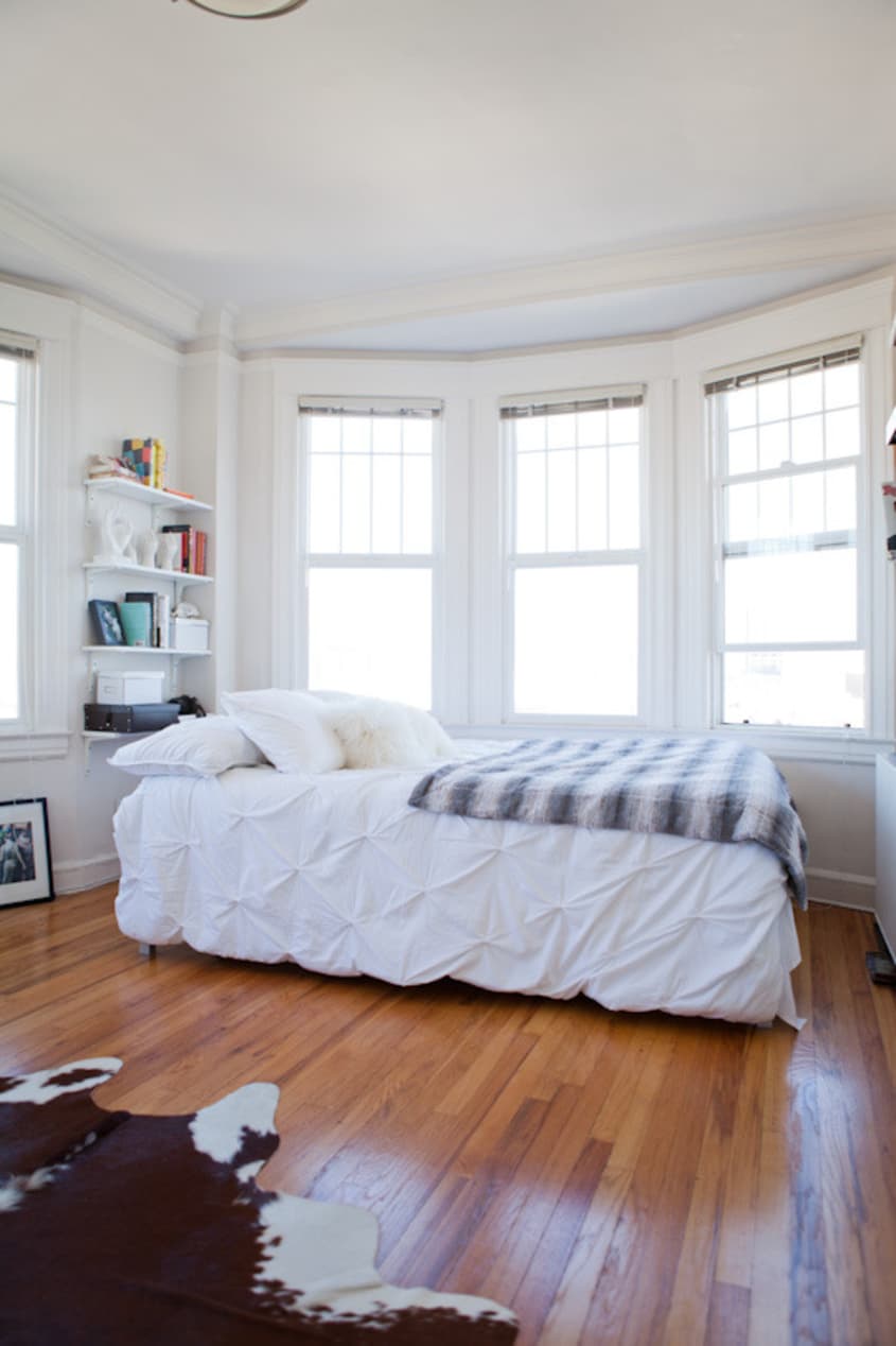 Design Inspiration: Making the Most of a Bay Window | Apartment Therapy - Bay Window Textured Apartment Renovation Design